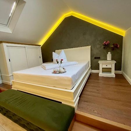 Hotel Casa Del Sole Alba Iulia Esterno foto