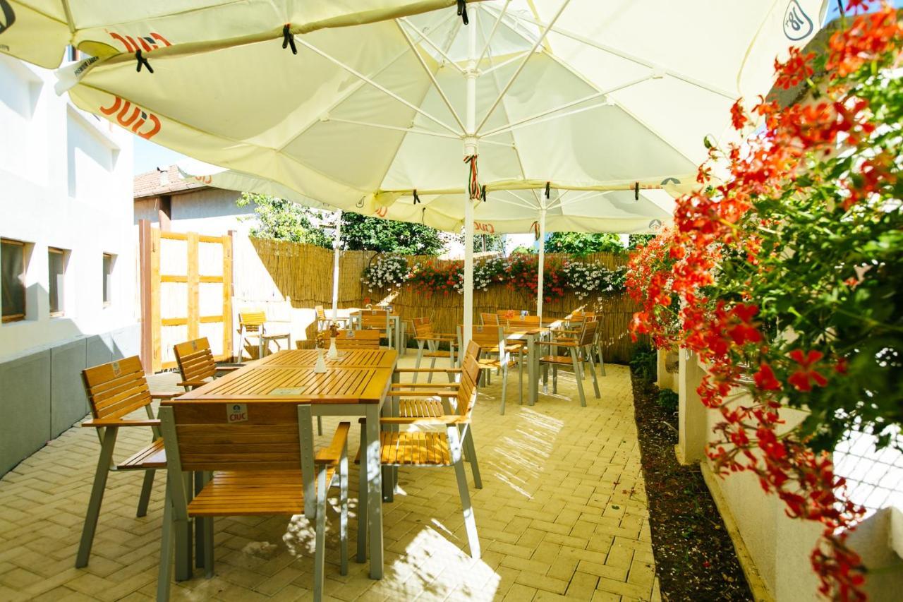 Hotel Casa Del Sole Alba Iulia Esterno foto